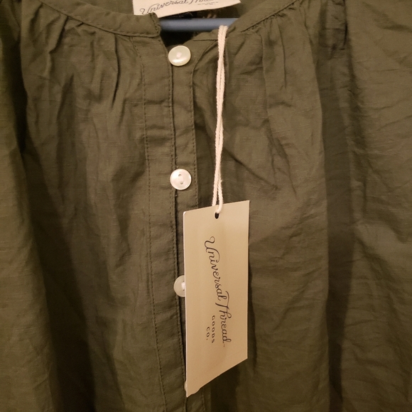 Universal Threads Olive Half Button Crepe Blouse - Picture 7 of 10